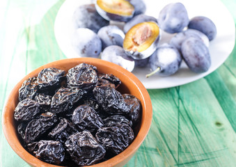 dried plum plums 
