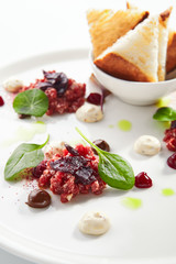 Beef Tartar sauce and toasted bread