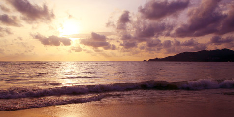 Fototapeta premium Sunset on the beach, Patong, Phuket, Thailand