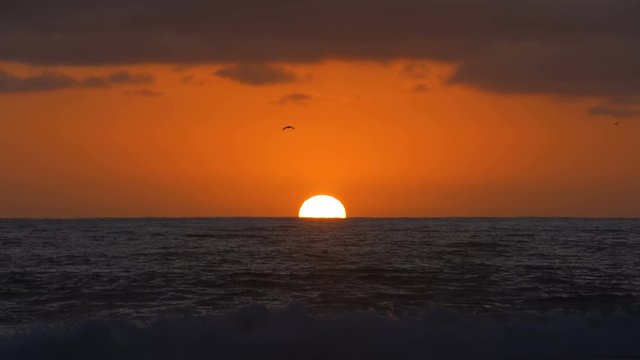 Sun Enters Ocean Time lapse