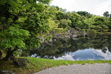 Fototapeta na wymiar Pond of the Tenryu-ji temple, Kyoto, Japan