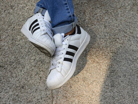 Adidas Superstar