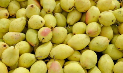 fresh pears at the market