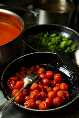 cherry tomatoes, green peppers and tomato sauce