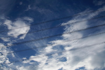 五線譜のような電線