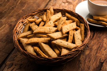 Namakpare or Salty Shakarpara/shakarpare or namkeen Shankarpali, popular diwali food or tea-time snack from Gujarat, India