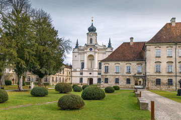 Fototapeta na wymiar Raitenhaslach abbey, Burghausen, Germany