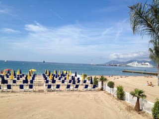 sea 浜, 海, 砂, 海, 空, 水, サマータイム, 惰性で進む, 人々, 青, 旅行, バカンス, 休日, 風景, リゾート, 自然, 入り江, 雲, 岸, トロピカル, 雲, サーフ, アイランズ, 太陽