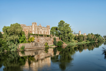 Fototapeta na wymiar Malpica Castle next to the Tagus river in Malpica de Tajo, province of Toledo. Spain