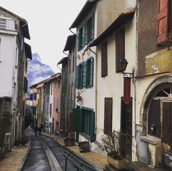 Fototapeta na wymiar narrow street in France 