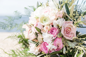 bouquet of roses wedding