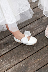 bride and shoes