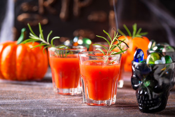 Halloweens drink bloody Mary cocktail