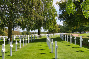 Fototapeta na wymiar beautiful war cemetery in Europe 