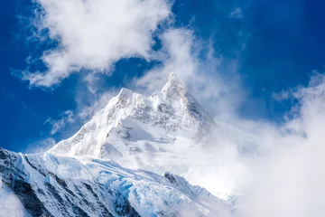 Tableaux ronds sur plexiglas Anti-reflet Manaslu Des sommets enneigés dans l& 39 Himalaya, au Népal.