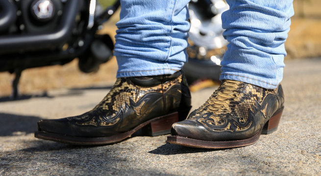 Motero botas de serpiente 