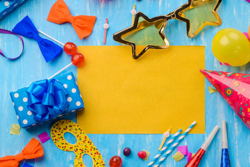 Smiling candles, disco glasses, card