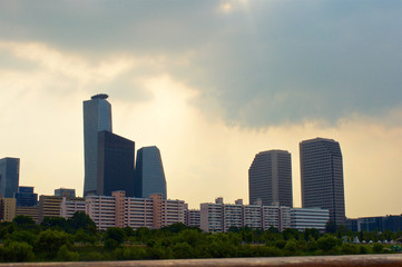 Fototapeta premium View to Yeoeuido buildings from the Hang river