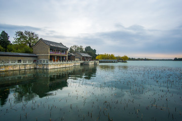 Fototapeta premium A beautiful day around the huge summer palace in the city of Beijing , its easy to get lost in the massive complex. 
