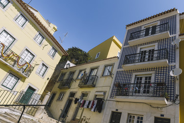 Obraz premium typical facade with tiles at Lisbon