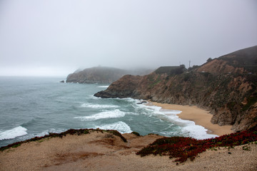 Fototapeta na wymiar Ocean Cliff San Francisco