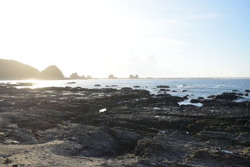 夏の橋杭岩の朝日
