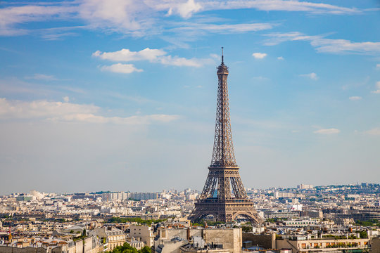 Paris skyline with the Eiffel tower on a sunny day