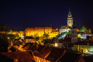 cesky krumlov castle at night