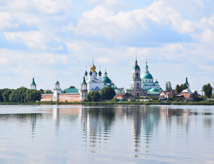Obraz premium Spaso-Yakovlevsky monastery was founded in 1389 by Rostov Bishop St. James. Major temples built in 1725 - 1758. Russia, Rostov, August 2019