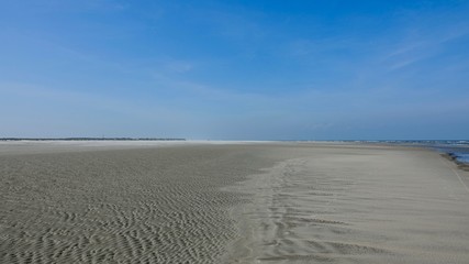 Fototapeta na wymiar Strand auf Ameland, Nordsee, Niederlande