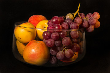 Bodegon de frutas en base de cristal