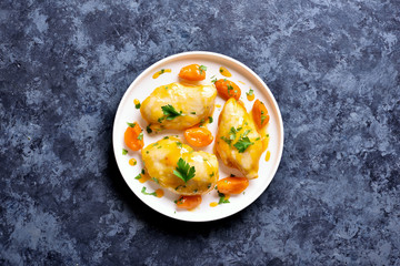 Chicken breasts in apricot sauce