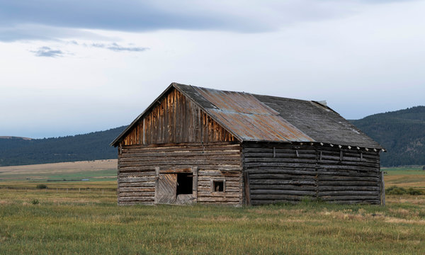 Barns of Montana