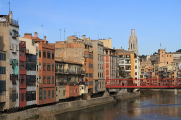 Fototapeta na wymiar Houses, Riu Onyar, Girona, Spain
