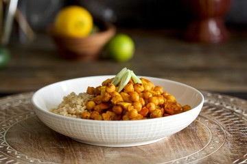 Lemon Chickpeas with Quinoa