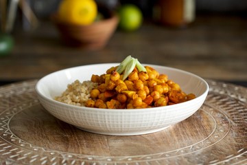 Lemon Chickpeas with Quinoa