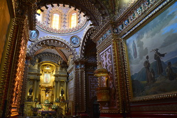 Fototapeta na wymiar Temple Guadalupe Morelia Michoacan Mexique