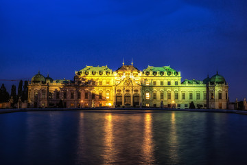 Fototapeta na wymiar upper belvedere palace night light