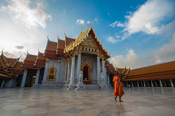 Fototapeta premium .BANGKOK, THAILAND - April 27, 2019: novic in Wat Benchamabophit going to study