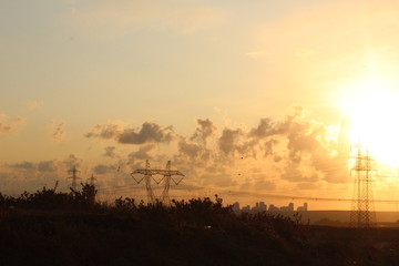 Fototapeta na wymiar sunset over a field
