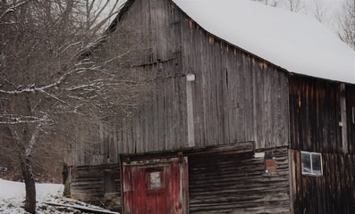 Fototapeta na wymiar old barn and shed