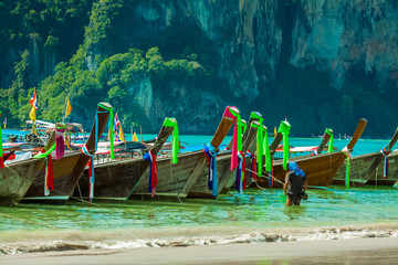 Fototapeta na wymiar boats in thailand
