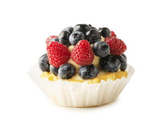 Dessert tarts with raspberries and blueberries