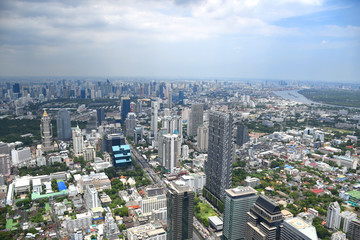 Obraz premium Bangkok - King Power MahaNakhon Skyscraper - Indoor and Outdoor 360-degree Observation Deck, Glass Tray Experience, Hydraulic Glass Lift