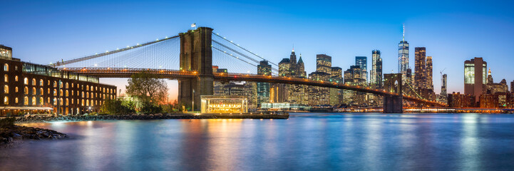 Brooklyn Bridge panorama with Manhattan skyline in New York City, USA