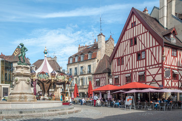 Place François Rude à Dijon - obrazy, fototapety, plakaty