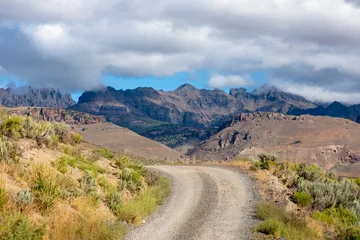 Fotobehang Alvord Desert - Road to Steens Mountains © John Chandler Media