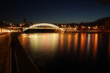 Fototapeta na wymiar moscow river third ring bridge