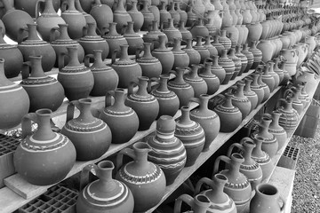 clay and earthenware dish in turkey, classic bowls, crafts in turkey, water jugs made of clay,