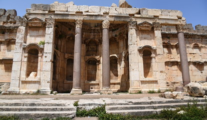 Fototapeta premium Gesamtansicht der Exedras des Großen Hofes